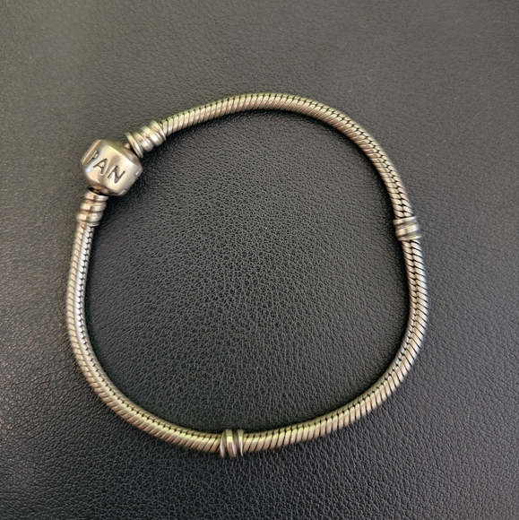 Pandora bracelet - Picture 1 of 1